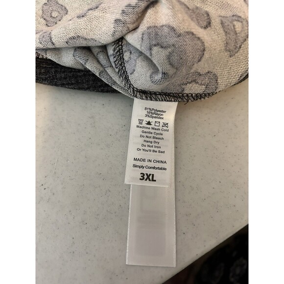 LuLaRoe Tammy Rib Cuff Top Womens 3XL Gray Leopard Sweater Lightweight - Picture 6 of 9